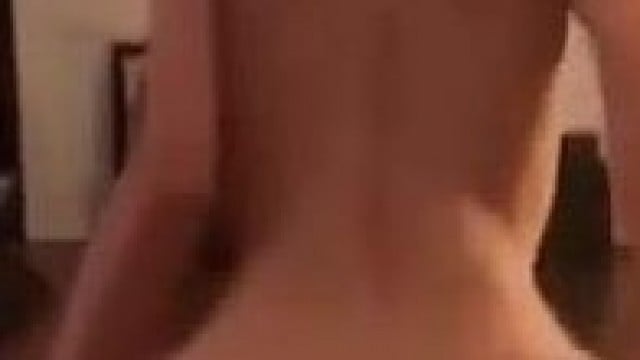 Con bồ dâm mông to thích cặc dài