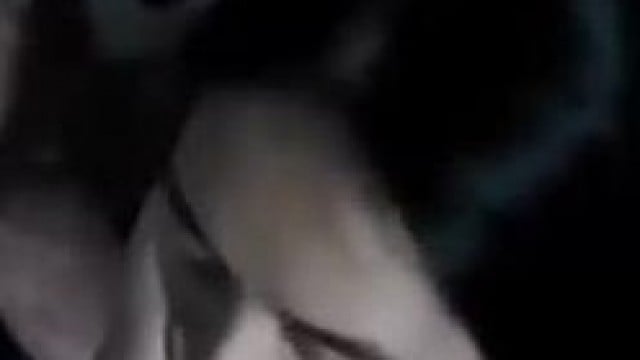 nhỏ bồ bú cu phê tê người