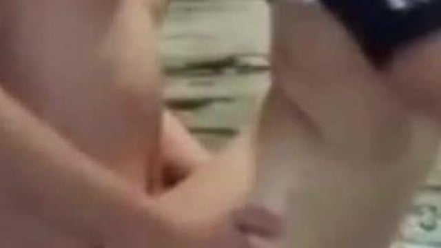 Bố dượng cùng cô con gái dâm đãng