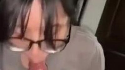 Em nữ sinh BJ cho bạn trai!