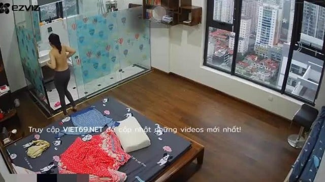 Hack camera phòng ngủ của em gái