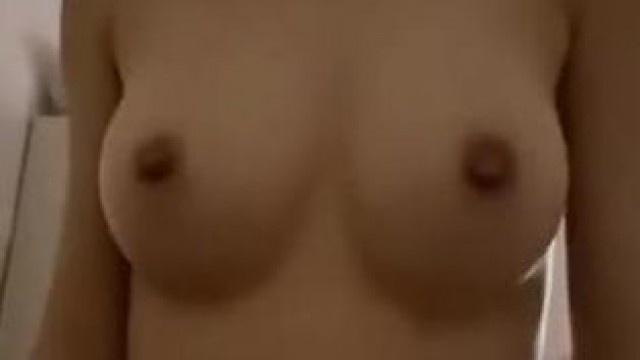 Gái xinh lau cu rồi bú cực dâm