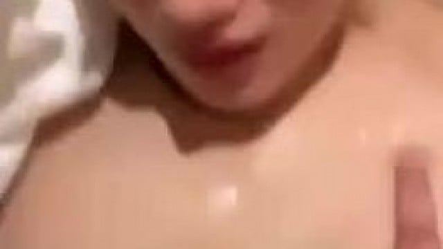 Gạ được bà cô u30 múp dâm