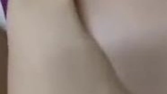 Anh nằm xuống để em lên trên cưỡi nhé