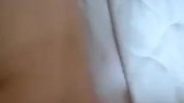 Lồn hồng hào cực múp bị phang tới tấp