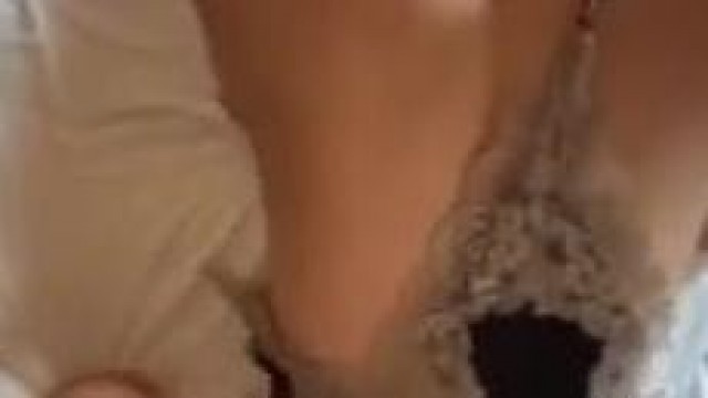 Được cô bạn chung lớp cho đụ