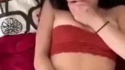Đụ em cực mạnh nhưng k dám rên lớn tiếng