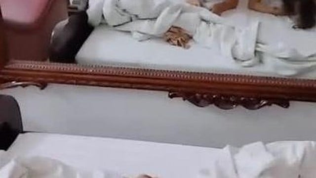 Khi hai chị em đều dâm nứng