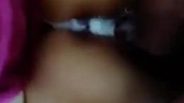 Some em cave chảy nước