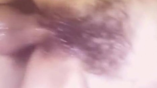 Cô hàng xóm rất hay