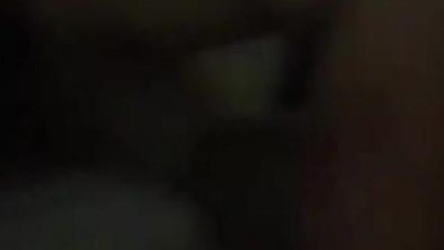 Chơi hẳn 2 anh thì mới chịu .