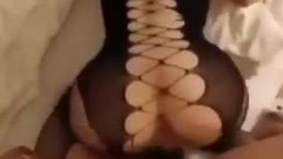 bộ đồ của em mặc thôi đã làm anh nứng lắm rồi