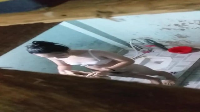 quay lén em họ tắm vú cực đẹp