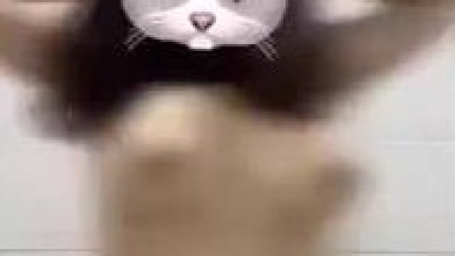 Tiktok em gái nhảy lắc vú .