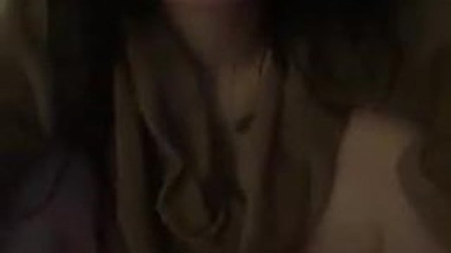 em gái việt dâm đâm đuôi cáo vào lỗ nhị