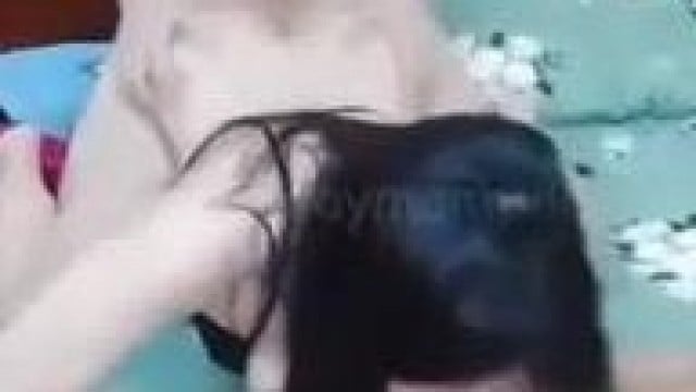 Em sinh viên kiếm tiền chơi tập thể