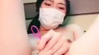 Em gái bím hồng live thủ dâm