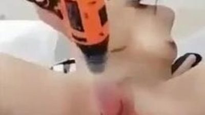 thủ dâm bằng dưa leo tuổi gì giờ phải bằng máy khoan mới chất