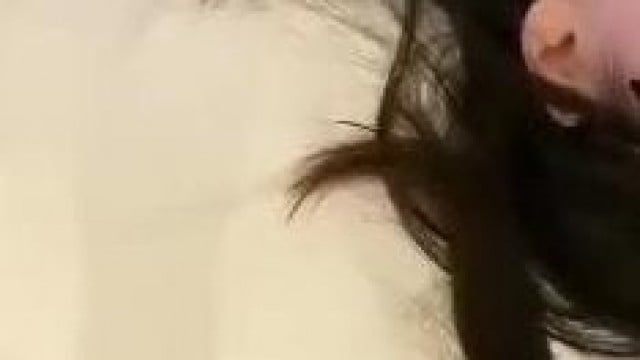 Some em gái dâm đãng cự nứng