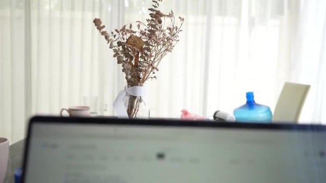 Đeo kính thực tế ảo rồi làm tình với em #1.