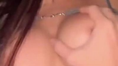 Siêu phẩm đụ em gái xinh người nhỏ vú to