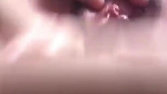 Rủ em gái ngây thơ làm tình