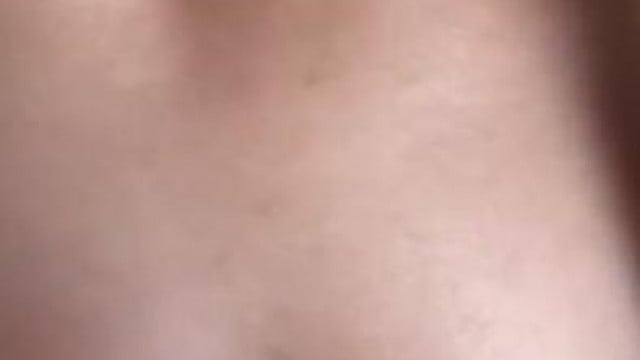 trong căn nhà hoang