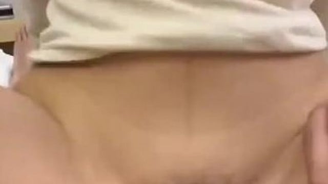 Trên cả tuyệt vời với em, chịch song lại xuất hết vào lồn em ấy rồi.