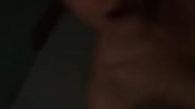 Cuộc Chơi Của Chị Đẹp Và Em Trai Nuôi