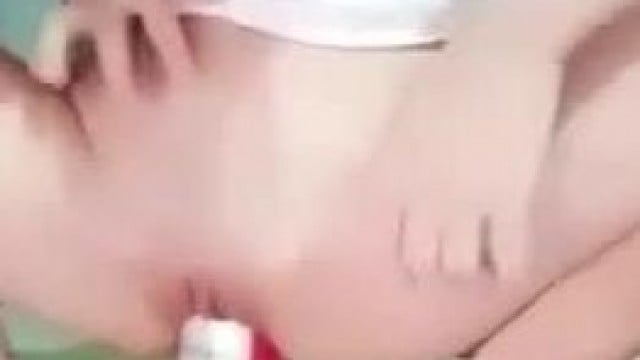 thủ dâm bằng hẳn lon nướccho sướng