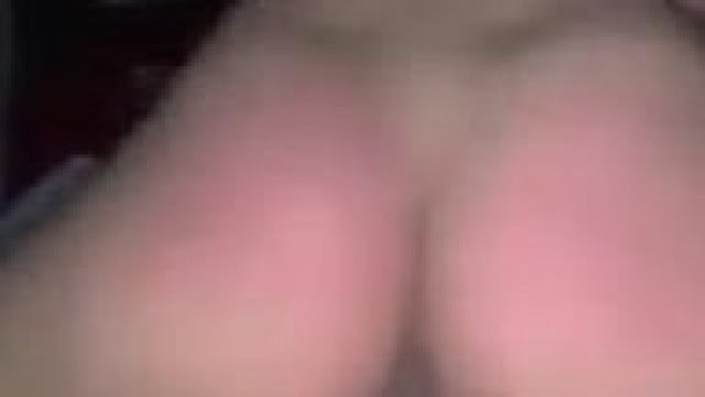 ay za tét đỏ hết cả mông của em rồi