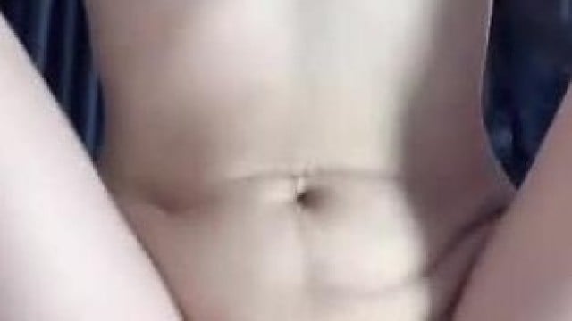 gái xin thủ dâm cu giả P2