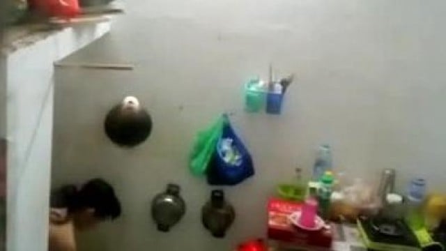 Sống cạnh phòng trọ em gái miền Tây