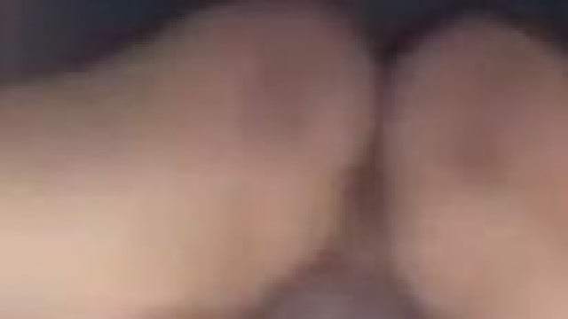 Lồn múp nước ướt cả điện thoại