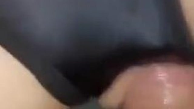 Chơi em ny với cái lồn ướt át