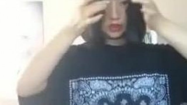 Em teen mới lớn show hàng cực múp