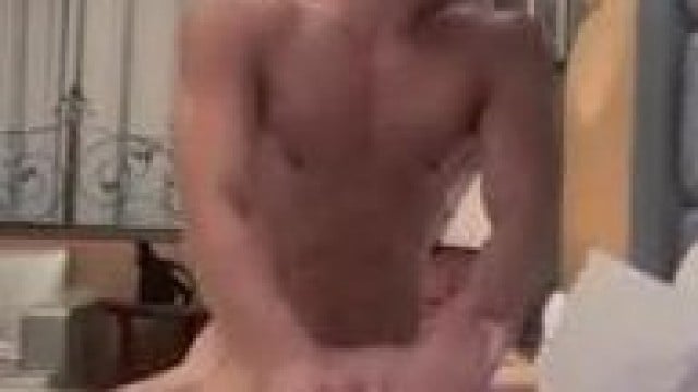 Em gái rên la vì anh đụ khỏe quá ! .