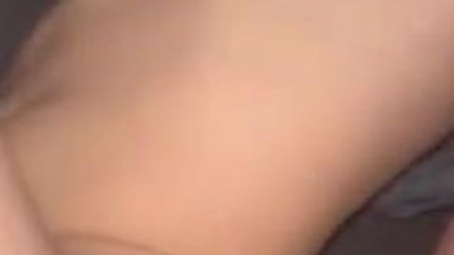 Xuất tinh vô lồn bé bạn thân tập 4