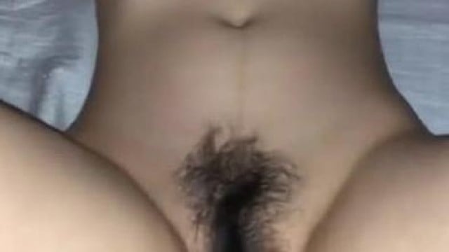 Em gái nứng lồn