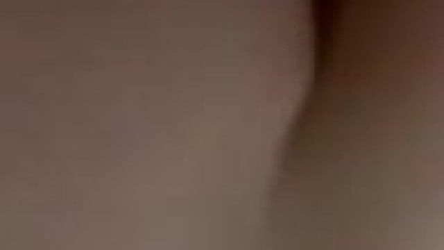 Gặp lại bạn học cũ và nó rủ đi khách sạn để ôn lại chuyện xưa.