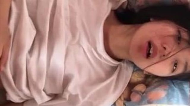 Gái xinh phê đến trợn cả mắt cực dâm