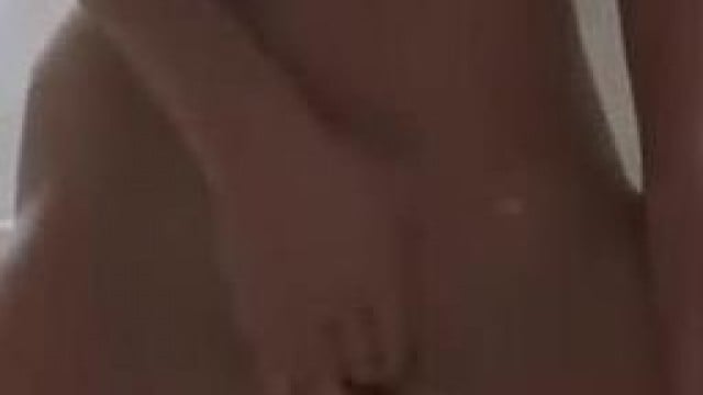 Hack camera em người yêu ở nhà tự sướng p3