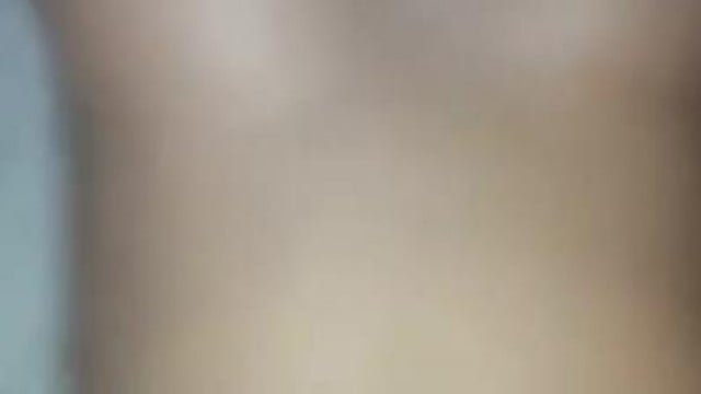 Địt con bồ nhí mới đi bơm vú về