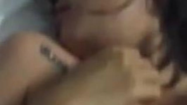 đút vào đi em đang phê mà