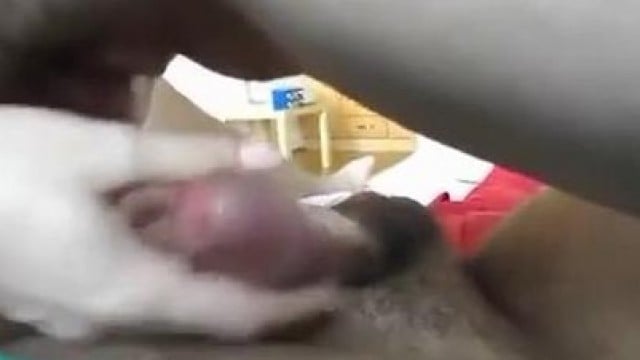 Vừa chạm vô lồn nước ra như mưa