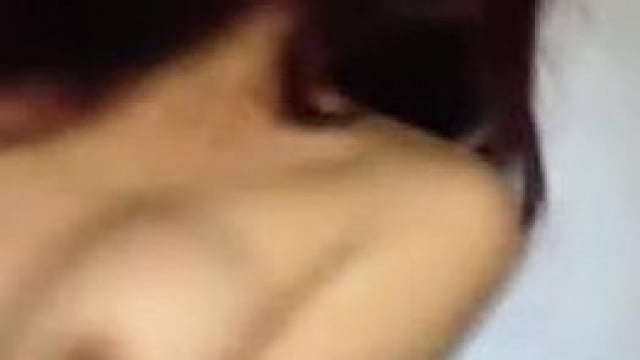 “Rên nhiều thế em”