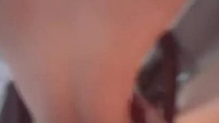 Tự quay địt nhau trước gương và trước cửa sổ