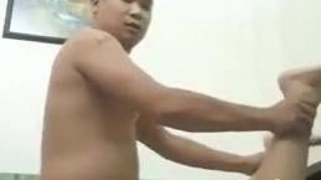 Vợ chồng tự quay