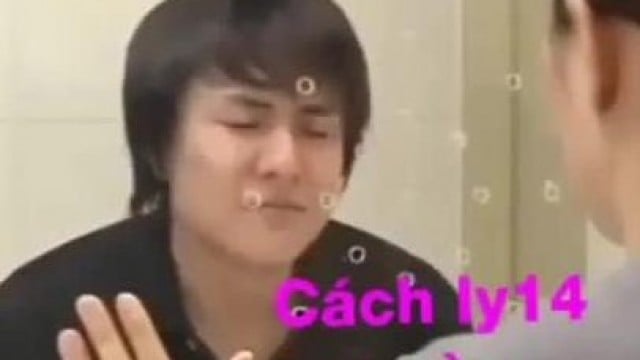 người yêu phải đi cách li mà nứng quá phải làm sao