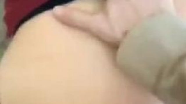 Chơi em giữa trường